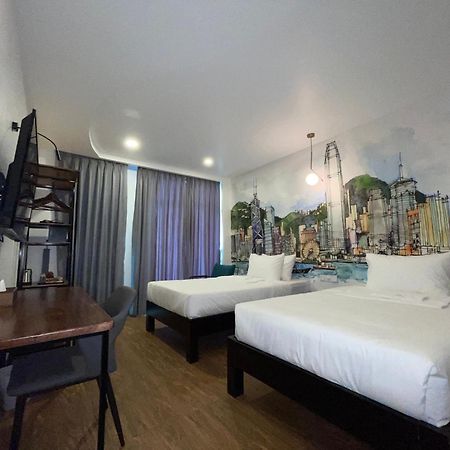 Times Hotel At Bassac Lane Phnom Penh Luaran gambar