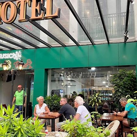 Times Hotel At Bassac Lane Phnom Penh Luaran gambar