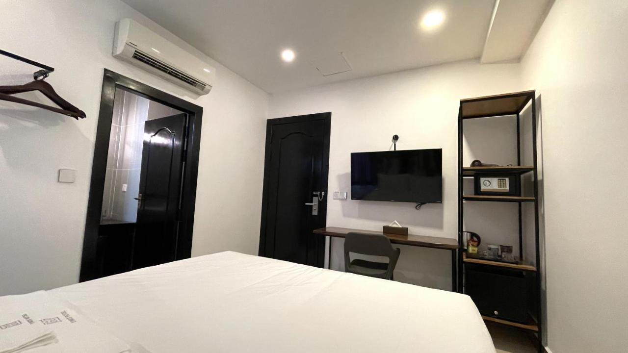 Times Hotel At Bassac Lane Phnom Penh Luaran gambar