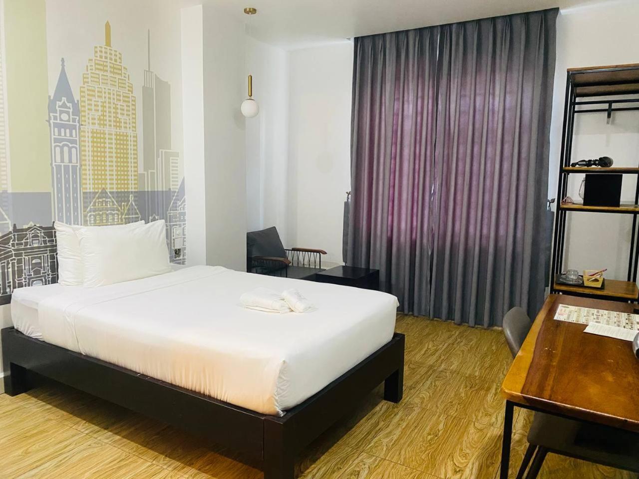 Times Hotel At Bassac Lane Phnom Penh Luaran gambar