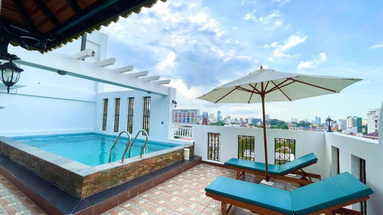 Times Hotel At Bassac Lane Phnom Penh Luaran gambar